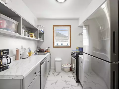 306 Mott St, Fall River, MA 02721 photo 30