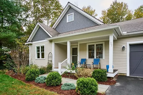 137 Emerson Way, Northampton, MA 01062
