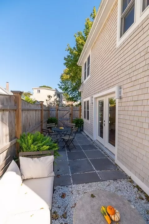 Exterior - 6 Prospect Ct, Gloucester, MA 01930 photo 9 of 9