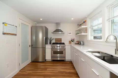 Kitchen - 6 Prospect Ct, Gloucester, MA 01930 photo 2 of 2