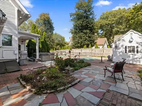 92 Old River Pl, Dedham, MA 02026 photo 28