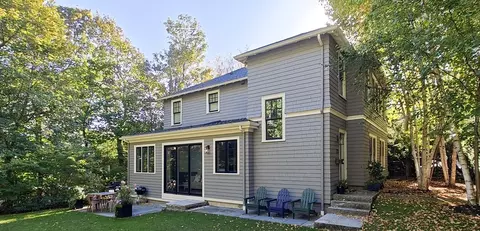 29 Mason Ter, Brookline, MA 02446