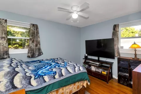 Bedroom - 32 Lindsay Rd, Springfield, MA 01128 photo 6 of 7