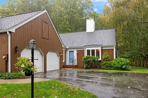 7 Preacher Rd #7, Milton, MA 02186