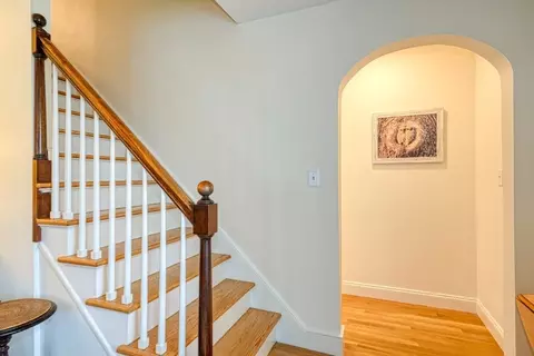 Entry Way - 49 Prudential Rd, Worcester, MA 01606 photo 2 of 2