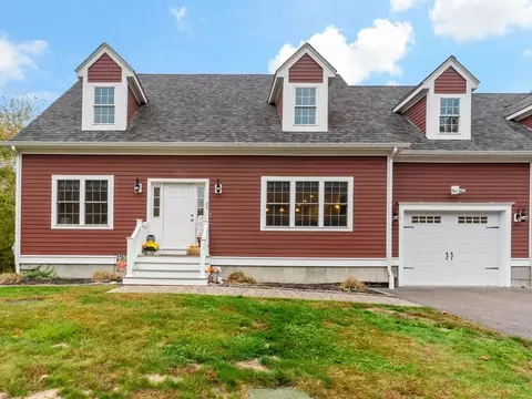 20 Valley St #20, Norfolk, MA 02056