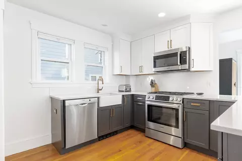Kitchen - 5 Intervale Rd, Wellesley, MA 02481 photo 2 of 2
