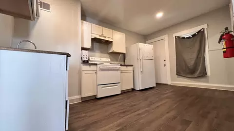 106 Malden St, Springfield, MA 01108 photo 8