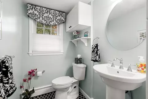 Bath - 53 Centre St, Danvers, MA 01923 photo 2 of 4