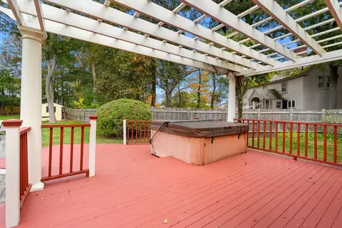 Exterior - 53 Centre St, Danvers, MA 01923 photo 6 of 11