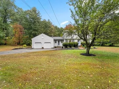 33 Daniels St, Franklin, MA 02038