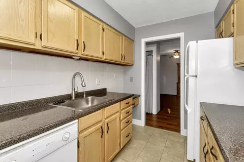 97 Collins #97, Chicopee, MA 01022 photo 7