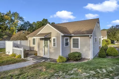 97 Collins #97, Chicopee, MA 01022 photo 2