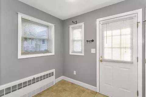 97 Collins #97, Chicopee, MA 01022 photo 4
