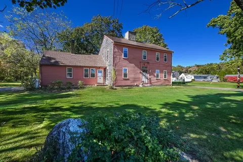 363 Main St, Acushnet, MA 02743 photo 3