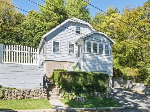14 Willard St, Waltham, MA 02451