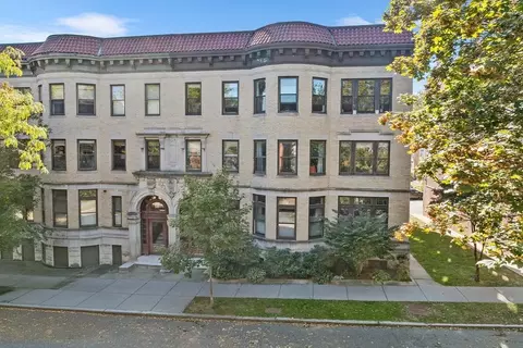 18 Browne St #2, Brookline, MA 02446