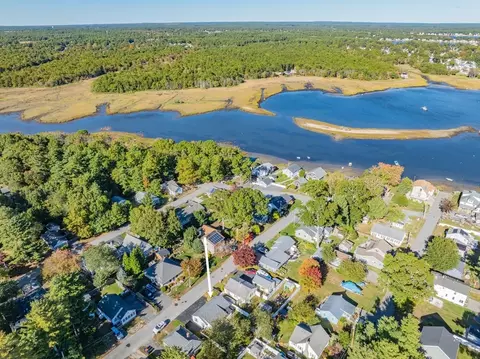 View/Area - 9 Sippican Rd, Wareham, MA 02571 photo 2 of 6