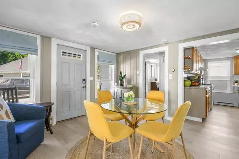 Dining - 9 Sippican Rd, Wareham, MA 02571 photo 2 of 3