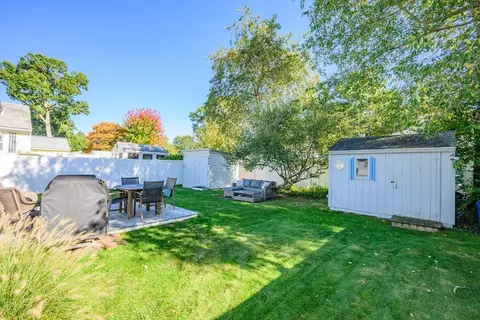 Exterior - 9 Sippican Rd, Wareham, MA 02571 photo 8 of 12