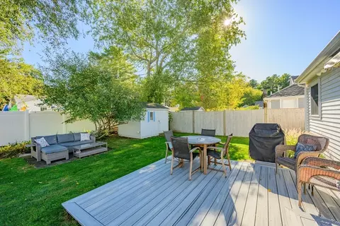 Exterior - 9 Sippican Rd, Wareham, MA 02571 photo 2 of 12