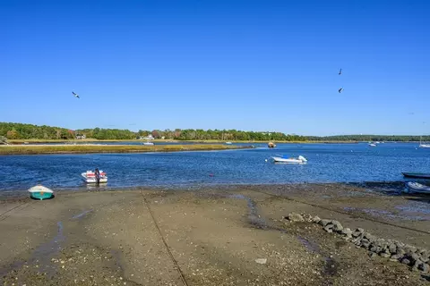 View/Area - 9 Sippican Rd, Wareham, MA 02571 photo 6 of 6