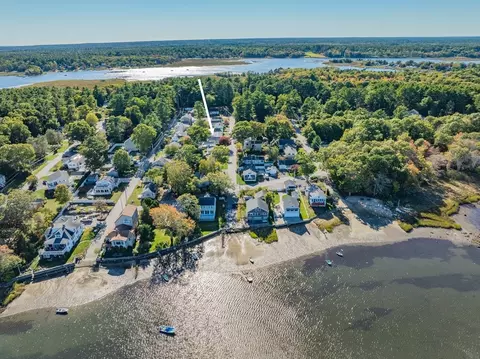 View/Area - 9 Sippican Rd, Wareham, MA 02571 photo 1 of 6