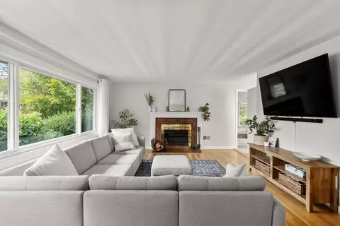 404 Arlington St, Acton, MA 01720