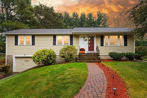 33 Longmeadow Ln, Sharon, MA 02067