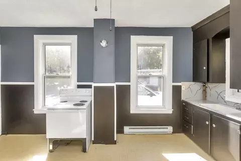 157 Pendleton Ave, Chicopee, MA 01020 photo 18