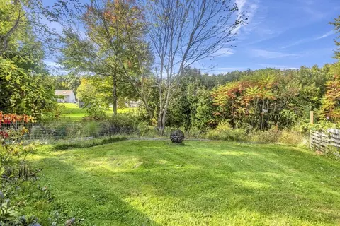 157 Pendleton Ave, Chicopee, MA 01020 photo 37