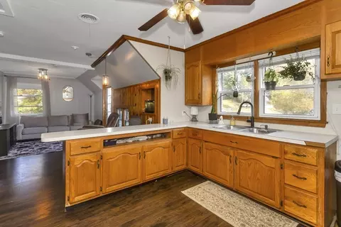 157 Pendleton Ave, Chicopee, MA 01020 photo 7