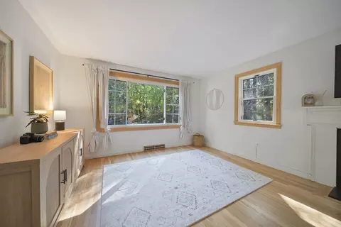 Living - 41 Searle St, Georgetown, MA 01833 photo 2 of 2