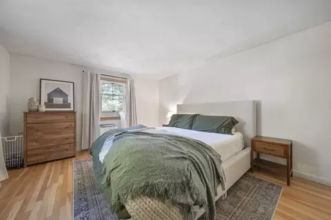 Bedroom - 41 Searle St, Georgetown, MA 01833 photo 2 of 2