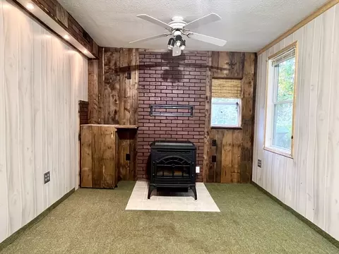 30 Epping St, Lowell, MA 01852 photo 12