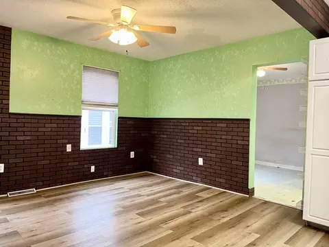 30 Epping St, Lowell, MA 01852 photo 6