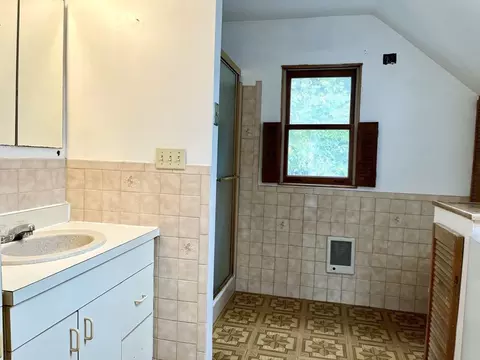 30 Epping St, Lowell, MA 01852 photo 15