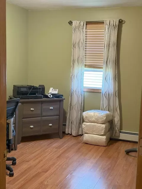 102 Vestal St, Fall River, MA 02720 photo 12
