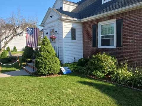 43 Vinal St, Revere, MA 02151
