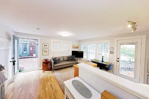 411 Norfolk St #1E, Somerville, MA 02143