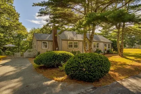 61 Trotters Ln, Dennis, MA 02670