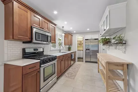 4 S Edlin St, Worcester, MA 01603 photo 24