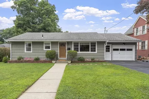 4 S Edlin St, Worcester, MA 01603