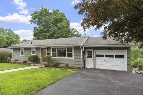 4 S Edlin St, Worcester, MA 01603 photo 3