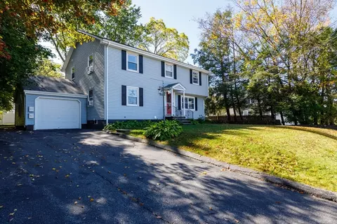 48 Ray St, Webster, MA 01570 photo 2