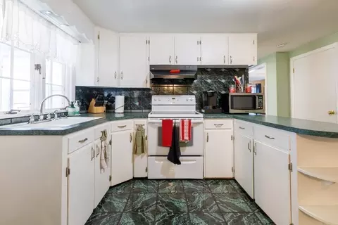 48 Ray St, Webster, MA 01570 photo 7