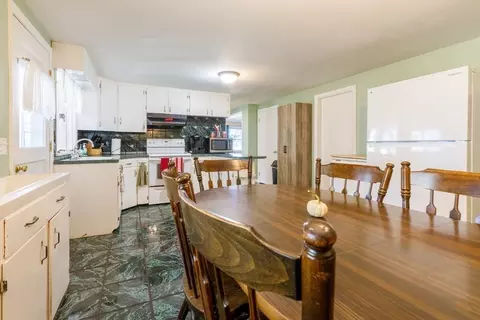 48 Ray St, Webster, MA 01570 photo 6
