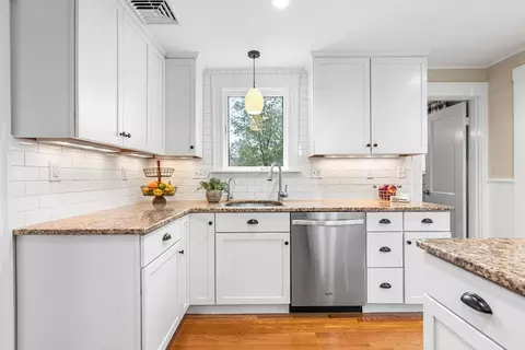 195 Lowell St, Reading, MA 01867 photo 19