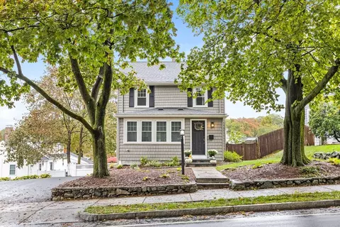 195 Lowell St, Reading, MA 01867