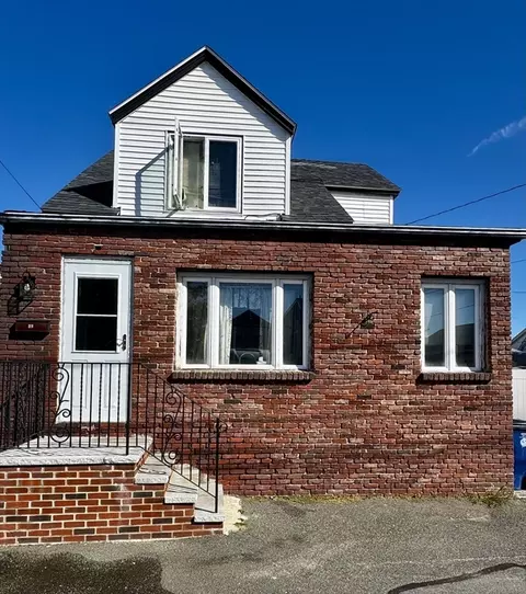 35 Alice St, Revere, MA 02151